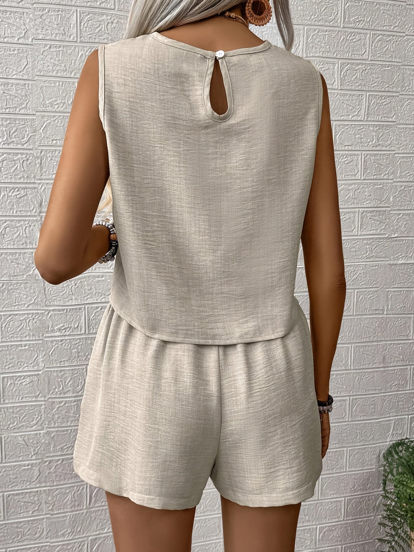 Isalyn Lounge Set